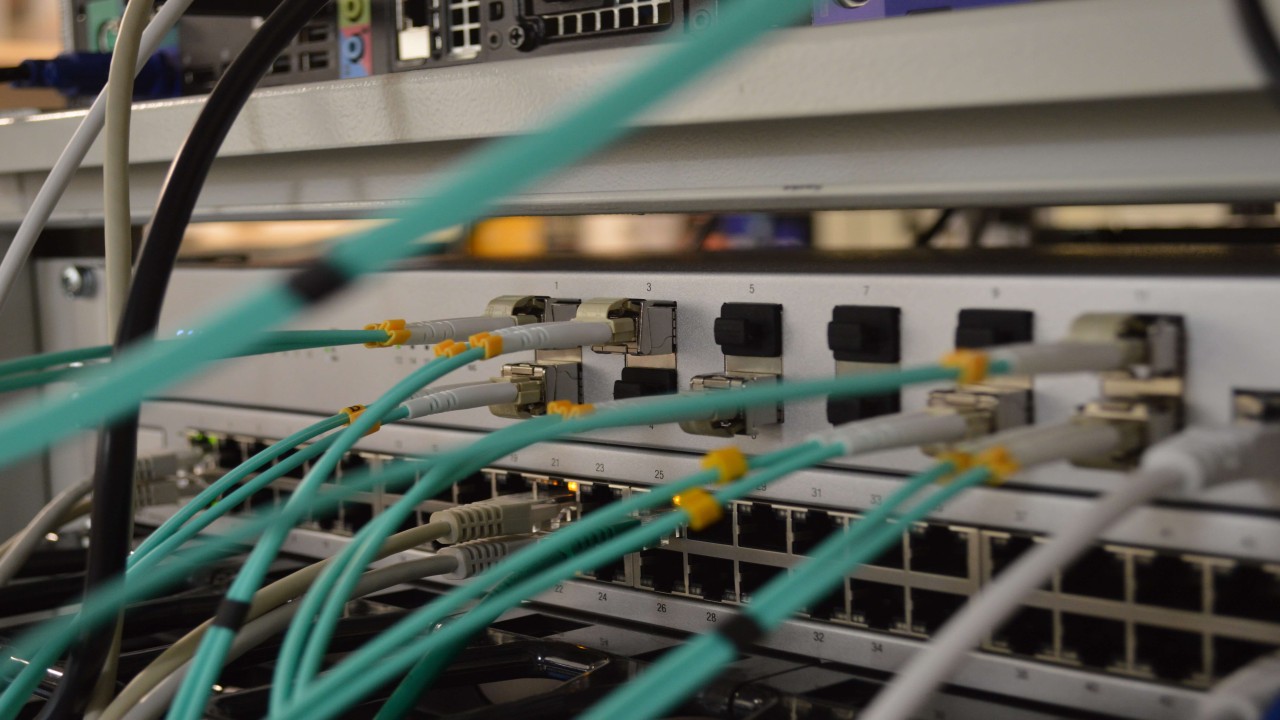 How does a Gigabit Switch work